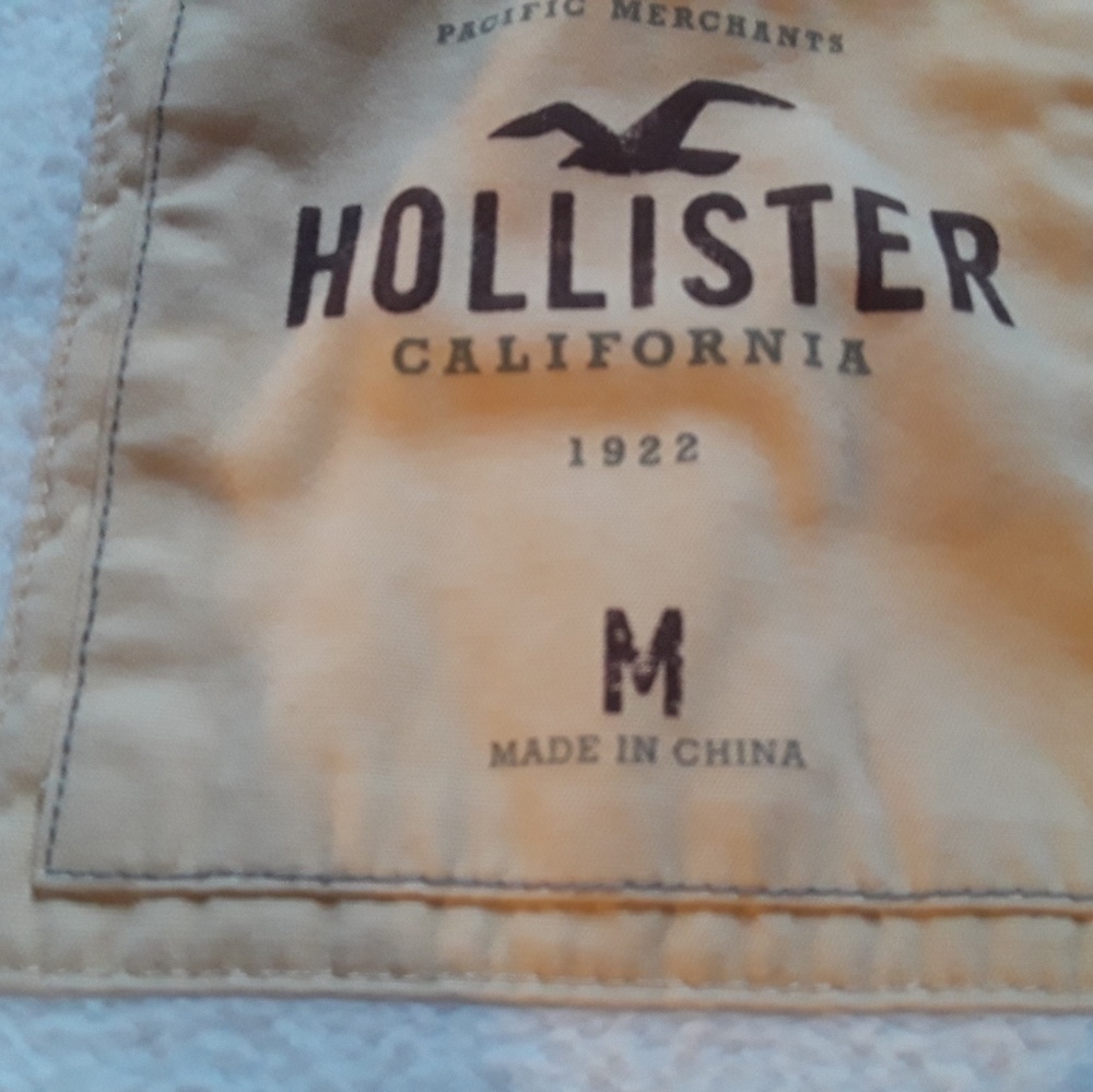 Winter is coming! Hollister Sweater Medium - Picture 5 of 5